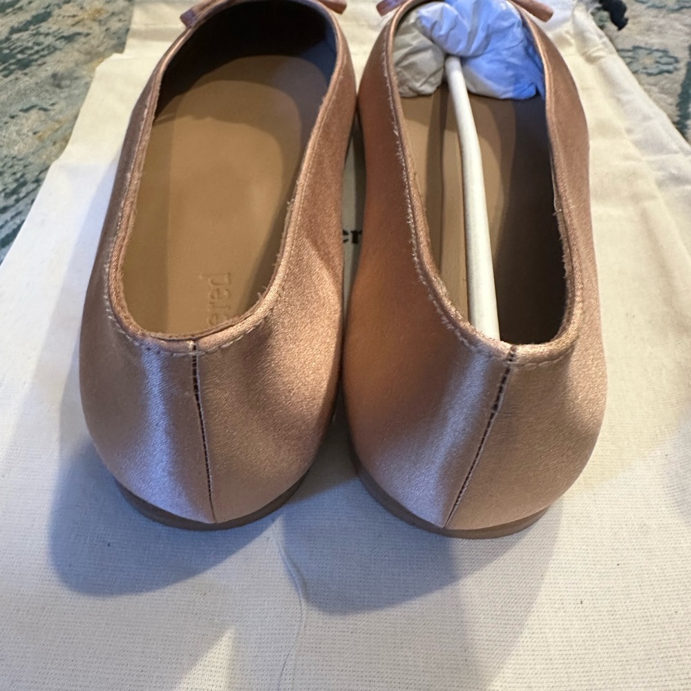 FLATTERED SATIN ROSE BALLET FLATS - Picture 5 of 5